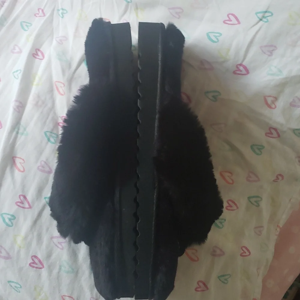 💛😍🖤 Flip flops or Thongs 🖤😍💛 - Picture 5 of 5